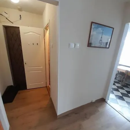 Apartament уютная двухкомнатная Narwa